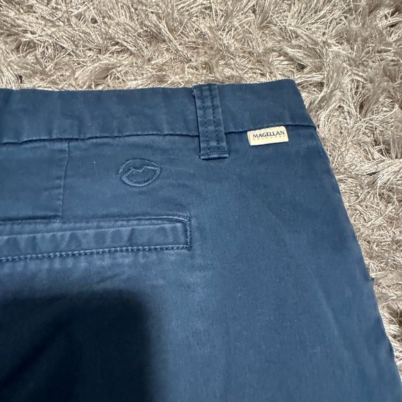Magellan Shorts Women’s 18 Blue Solid Chino Pockets Stretch Cotton Outdoor - Picture 3 of 6